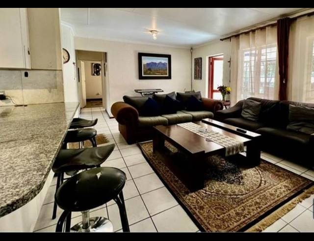 3 BEDROOM TOWNHOUSE FOR SALE IN NORTH RIDING